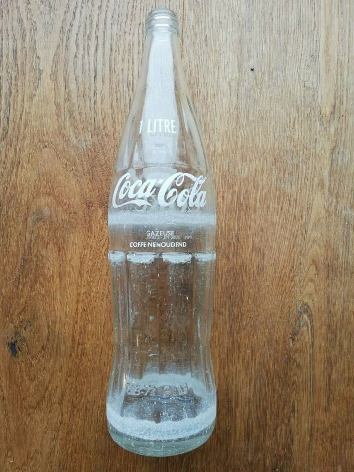 Original historische Coca Cola-Glasflaschen 1 l aus Europa in Gieboldehausen
