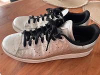 Adidas Stan Smith Silber 45 1/3 Nordrhein-Westfalen - Gladbeck Vorschau