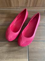 Crocs Ballerina rot 41 pink Sachsen-Anhalt - Möser Vorschau