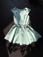 Mintgrünes Kleid mit schwarzem Saum (Mon Nom), Gr. S Hessen - Lollar Vorschau