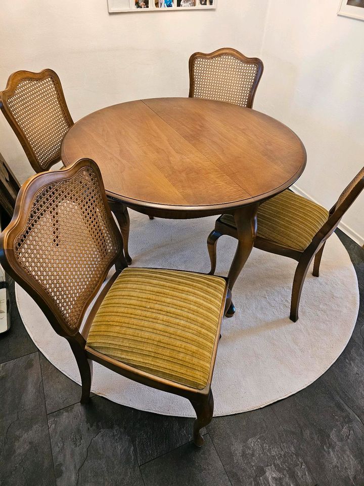 Esstisch Tisch Küchentisch Stühle Geflecht vintage in Frauenau