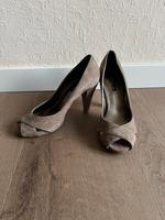 WIE NEU:Leder Highheel Pumps von MASSIMO DUTTI, Gr. 39,grau-braun Niedersachsen - Buchholz in der Nordheide Vorschau