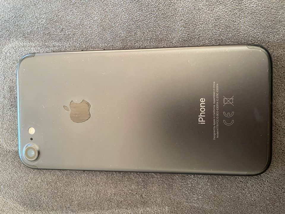 iPhone 7 32GB schwarz in Mauth