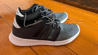 Adidas Sneaker Laufschuhe grau schwarz Gr.38 2/3 Rheinland-Pfalz - Wallmerod Vorschau