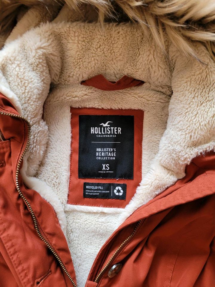 Hollister Winterjacke Gr.XS in Wolfsburg