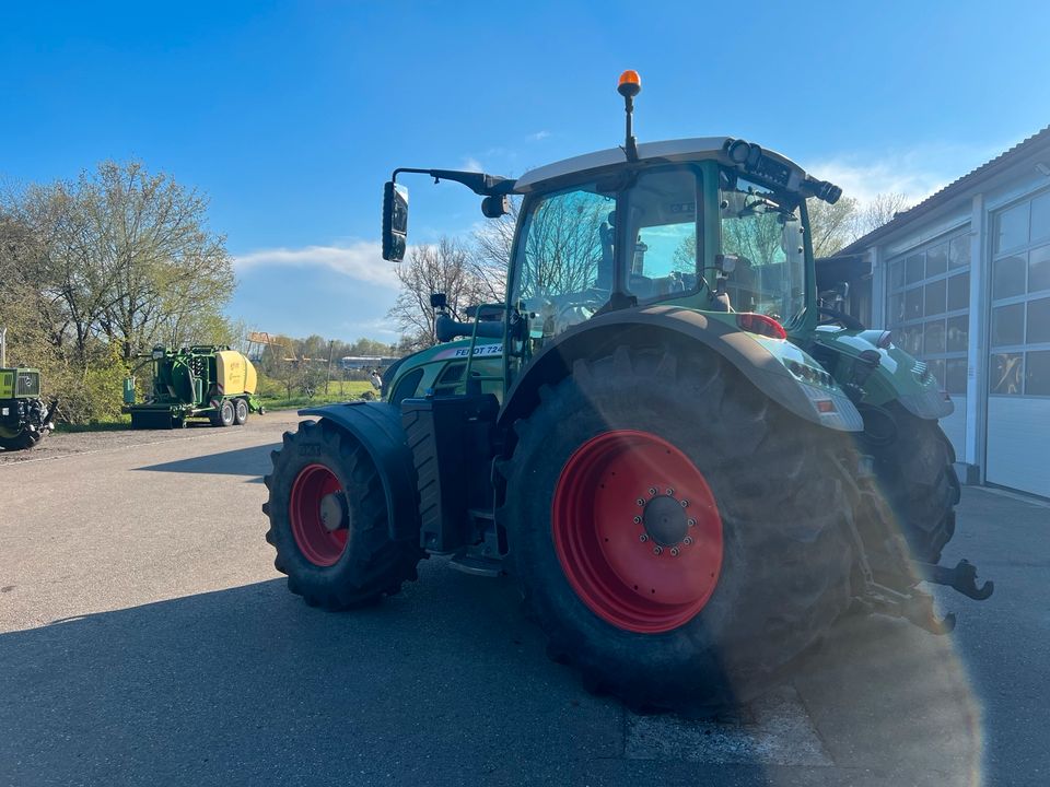 Fendt 724 Vario Profi inkl. 19 MwSt. in Dinkelscherben