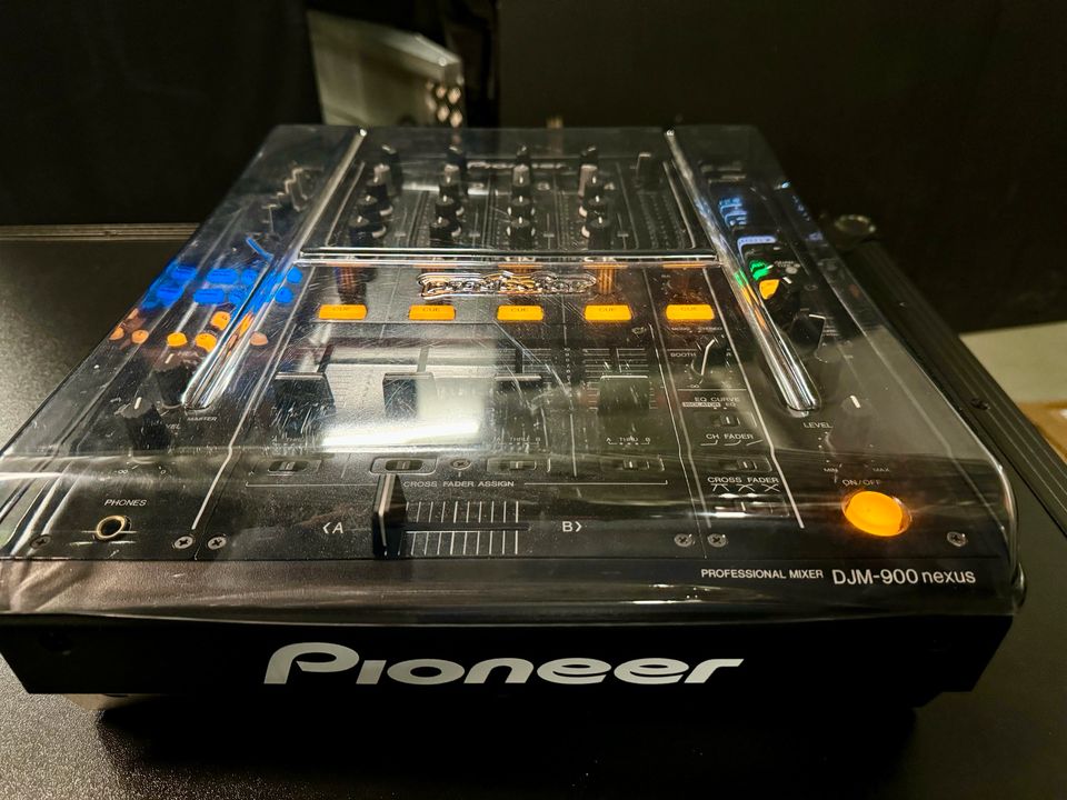 Pioneer DJM900NXS inkl. Decksaver und Rackeinbau in Stadthagen