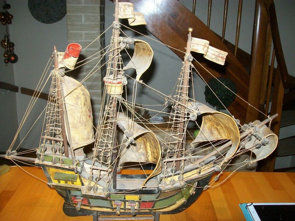 Holzschiff Santa Maria Segelschiff Antik 70cm lang 60 hoch in Berlin