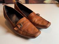 Caprice Damen Halbschuh – Echtleder Slipper – Größe 40 – Hellbrau Frankfurt am Main - Rödelheim Vorschau