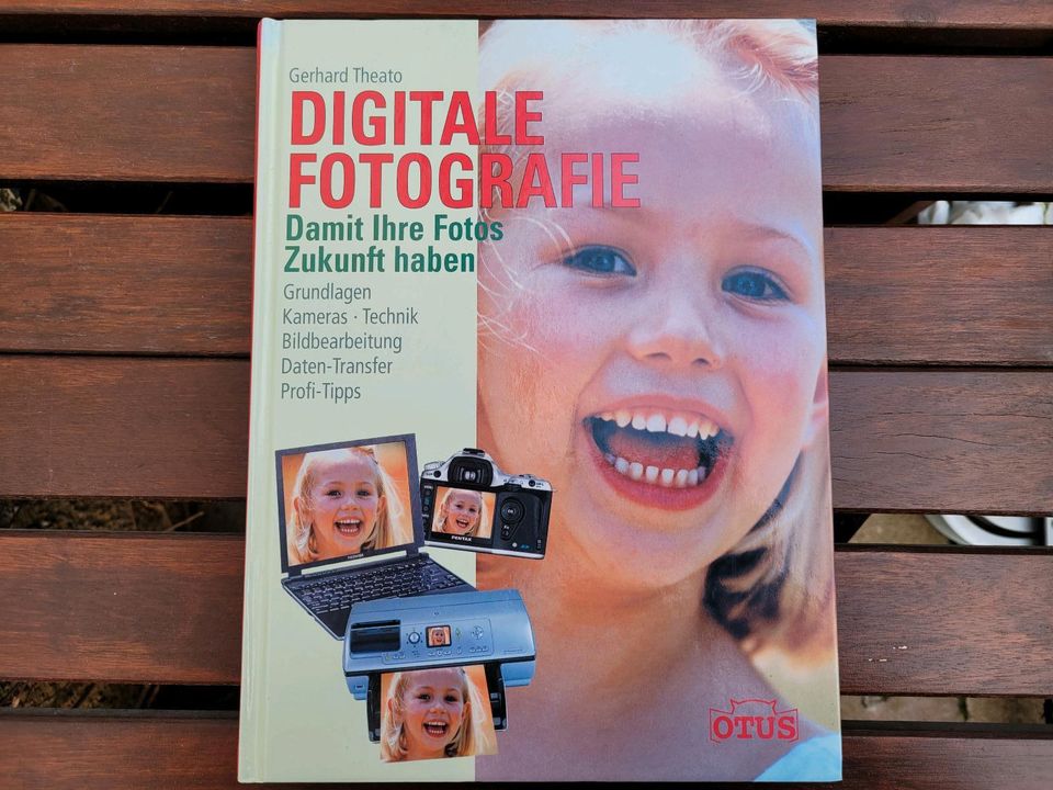 Buch DIGITALE FOTOGRAFIE Gerhard Theate Kamera Bildbearbeitung in Sachsenheim