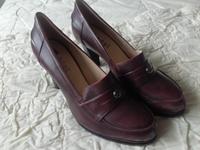 Högl Pumps, neu, Neupreis 159,00 Euro Gr 37,5 Hessen - Hohenstein Vorschau