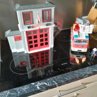 Playmobil Feuerwehr Feuerwache mit DLK LKW & Blaulicht Funktion Niedersachsen - Lüneburg Vorschau