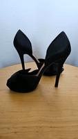 schwarze Highheels Steele / Kray - Essen Freisenbruch Vorschau