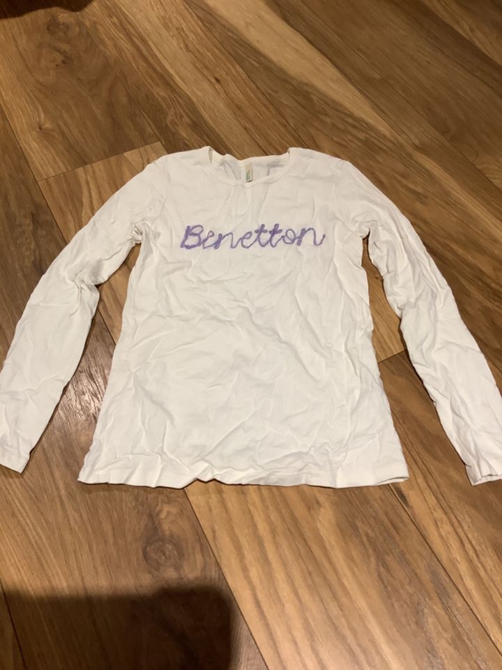 Benetton Mädchen Shirt in Hameln