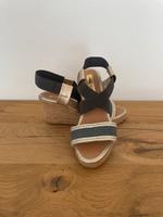 Sehr schöne Sandalen in Grösse 36 Bayern - Landau a d Isar Vorschau