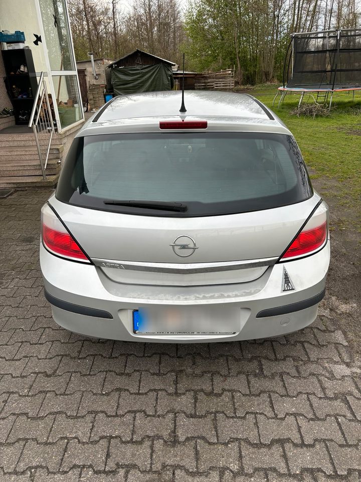 Opel Astra H in Salzkotten