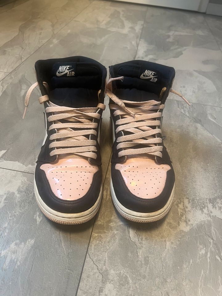 Nike Air Jordan 1 Mid rosa Sneaker in Hamburg