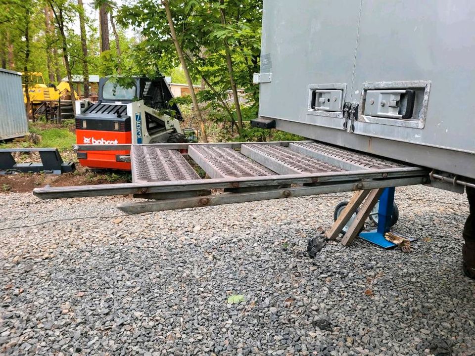 Ausziehleiter Ausziehtreppe Wohnmobil LKW in Bad Dueben