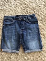 NEU Wertigkeit Short / Jeans von Jack &Johnes in Gr M Bayern - Neufahrn Vorschau