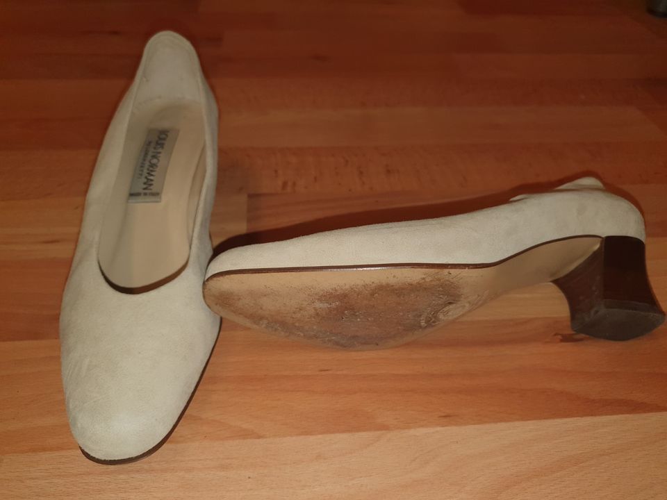 Louis Normann Pumps Wildleder Beige Größe 37,5 in Bad Oeynhausen