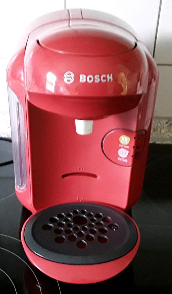 TASSIMO BOSCH VIVY 2 Kaffeepatmaschiene rot/ schwarz in Berlin