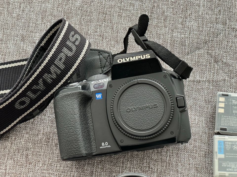 Olympus E-500 inkl 2 Objektive u. Zubehör Kodak CCD Sensor in Bad Hönningen