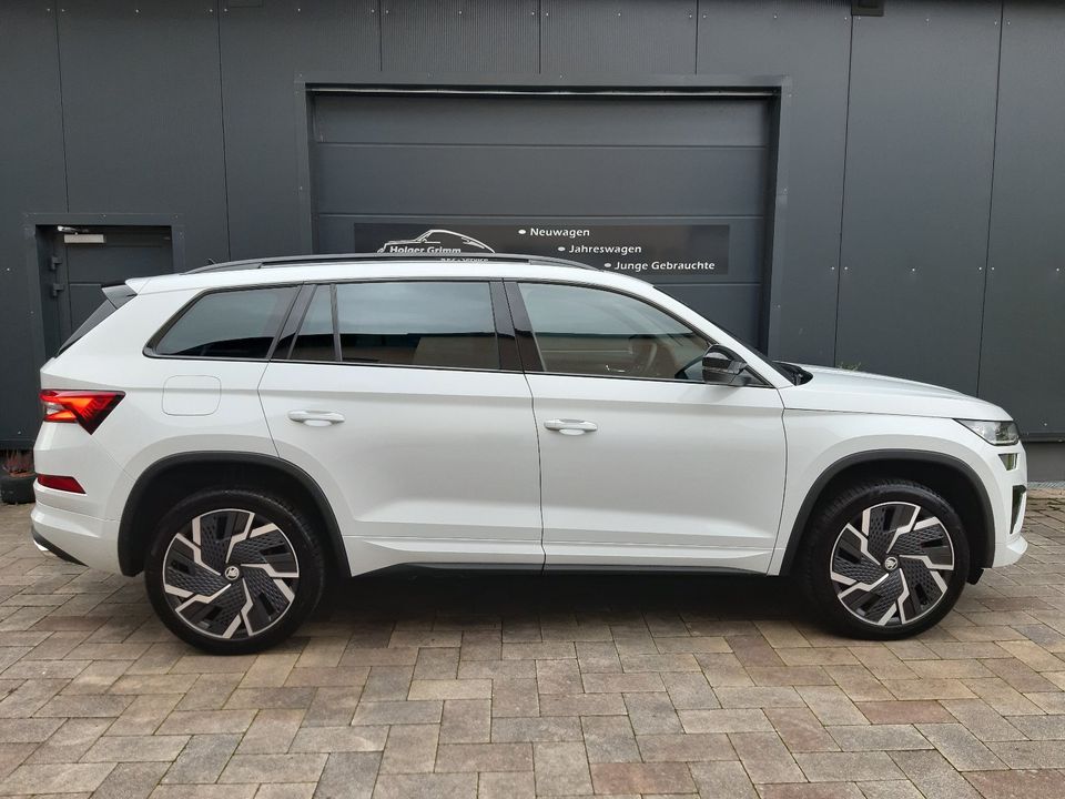 Skoda Kodiaq 2.0 4x4 DSG RS Matrix/AHK/Canton/beh Frontscheibe in Fahrenbach