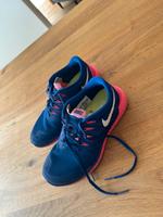 Nike Turnschuhe Nordrhein-Westfalen - Wilnsdorf Vorschau