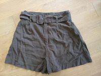 Braune kurze Hose in Gr. 40 für den Sommer zu verkaufen! Hessen - Kassel Vorschau