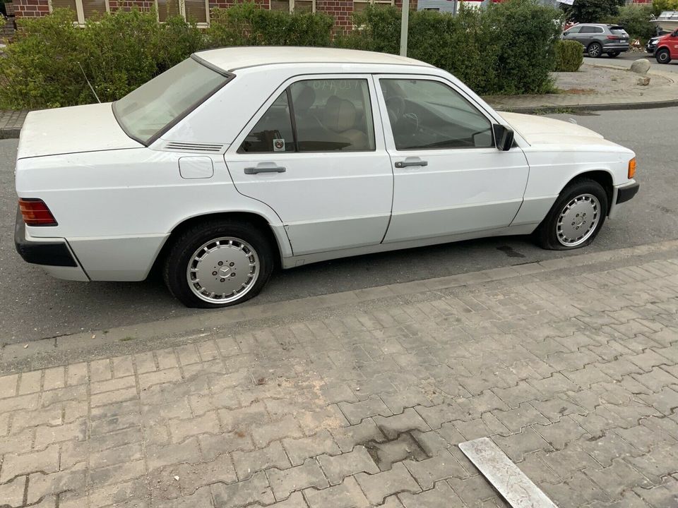 Mercedes Benz W201 190E 2,6l Alle Ersatzteile ab1€ Farbe147 weiß in Havixbeck