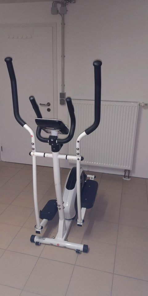 Crosstrainer CT3 Christopeit TOP ZUSTAND in Swisttal