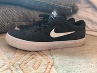 Nike SB Charge Suede Sneaker Skateschuhe Größe 40,5 US 9 Leipzig - Stötteritz Vorschau