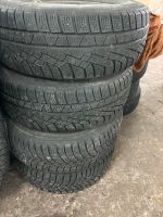 Pirelli Winterreifen 215/65r16 98H VW Komplettradsatz Hessen - Kassel Vorschau