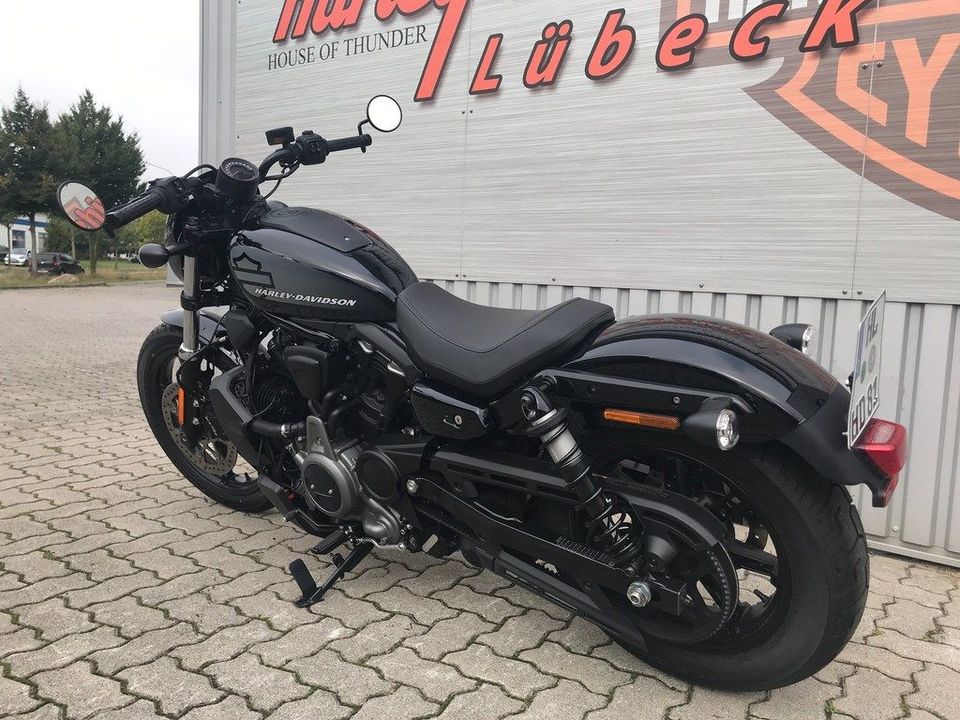 Harley-Davidson RH975 Nightster Black in Lübeck