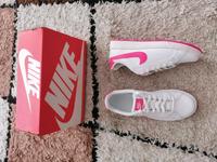 Attraktiv Nike Leder Majestic Grösse 38,5 und 39 Sportschuhe Baden-Württemberg - Schwäbisch Hall Vorschau