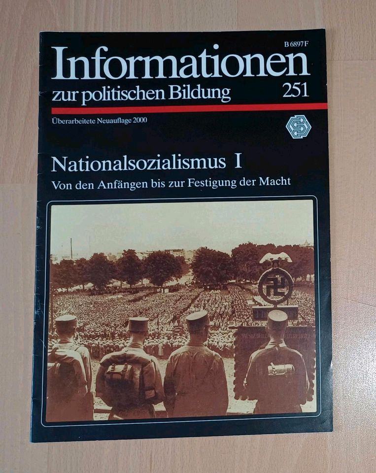 2 Hefte Nationalsozialismus I 251 und II 266 in Perleberg