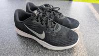Nike Trainingsschuhe flex TR 7 Turnschuhe Größe 40,5 Nordrhein-Westfalen - Harsewinkel Vorschau