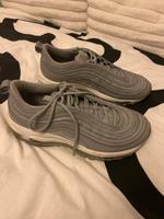 Nike Air 97 Damen Sneakers 38 Grau Niedersachsen - Schüttorf Vorschau