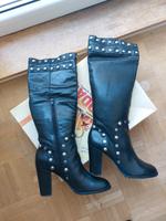 BRONX wunderschöne Echtleder Stiefel Gr.39 Nieten Np 160€ neu Horn-Lehe - Lehesterdeich Vorschau