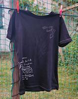 Schwarzes T-Shirt (S) - "Feel my  heart"- Aufdruck Hessen - Rodgau Vorschau