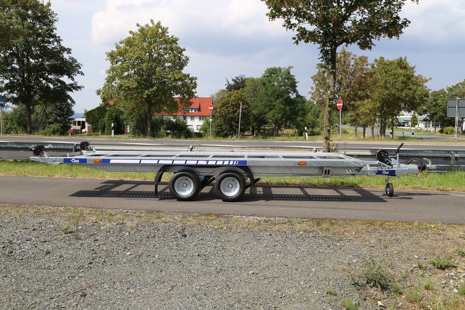 NEU Fahrzeugtransporter Blyss Anhänger 450x201cm 3000kg zGG in Seesen