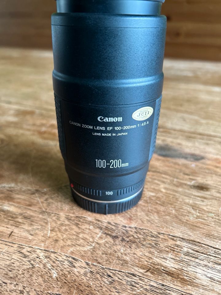 Canon EF 100-200mm 1:4.5 A inkl objektivtasche von Hama in Düsseldorf