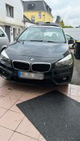 Ich verkaufe mein 2er BMW mit 7 Sitze Baujahr 2016 Nordrhein-Westfalen - Mönchengladbach Vorschau