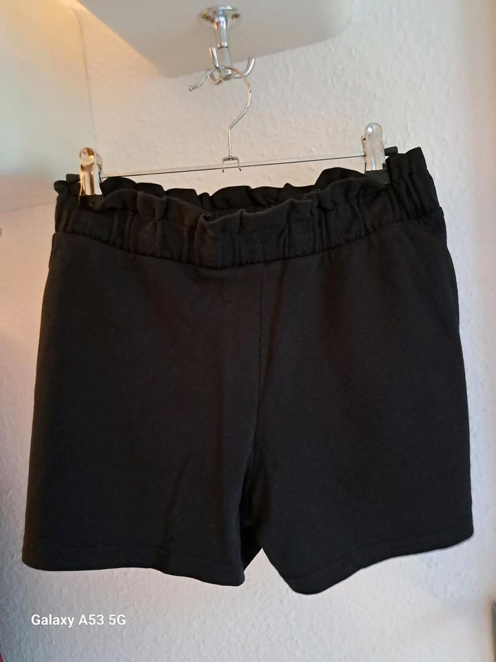 Süsse Shorts in Plüderhausen