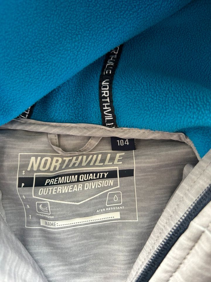 Northville Softshelljacke Gr 104 in Giesen