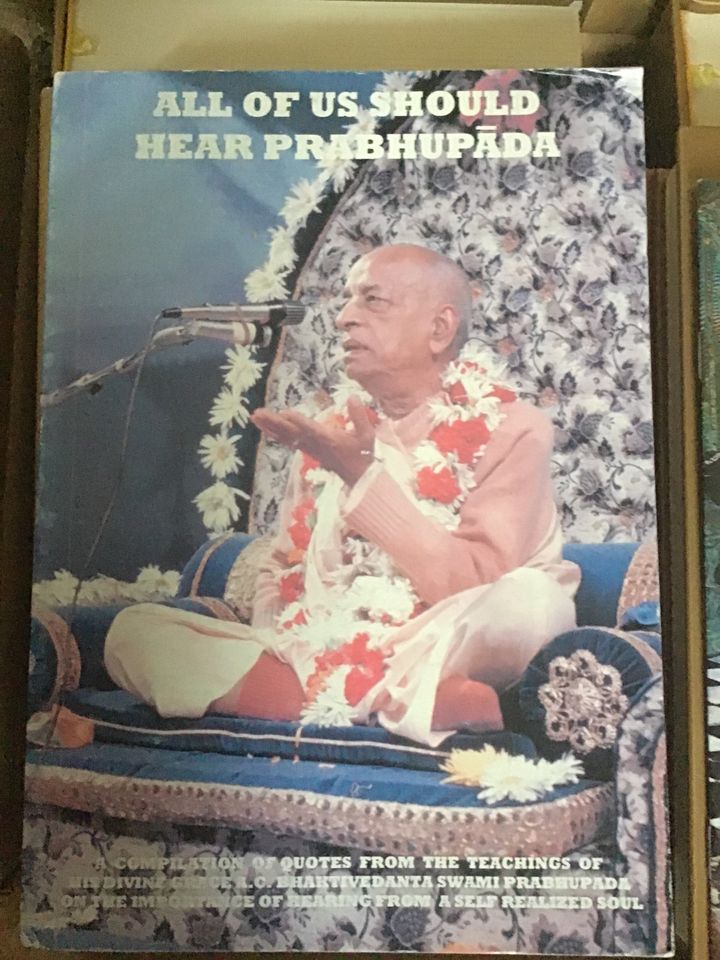 All of us should hear Prabhupada (Buch) in Lüneburg