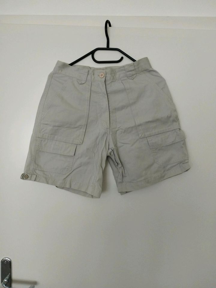 Damen Shorts in München