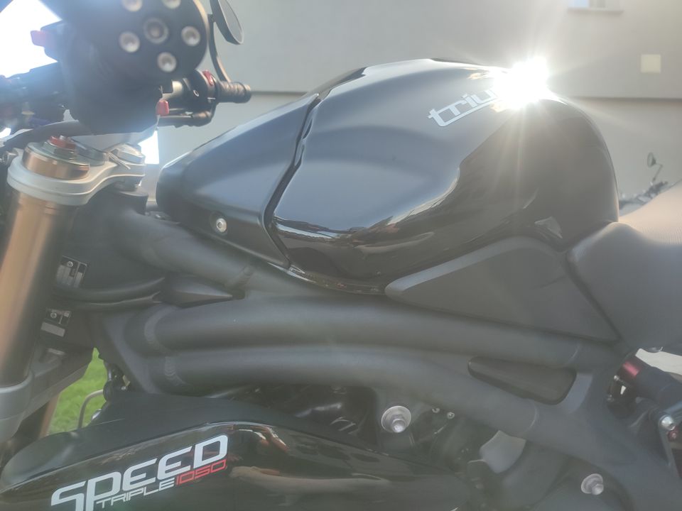 Triumph Speed Triple 1050 ABS in Görlitz