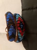 2 Armbänder mit Perlen auf Leder in Türkis/Blau, Bayern - Windach Vorschau