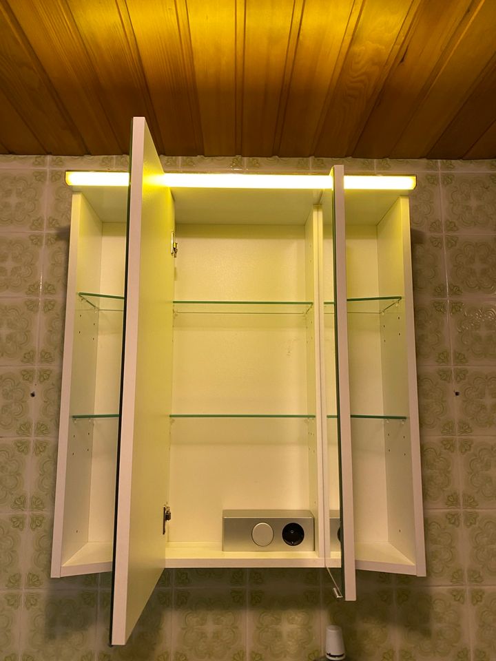 Badezimmermöbel Kommode Spiegelschrank in Kerpen